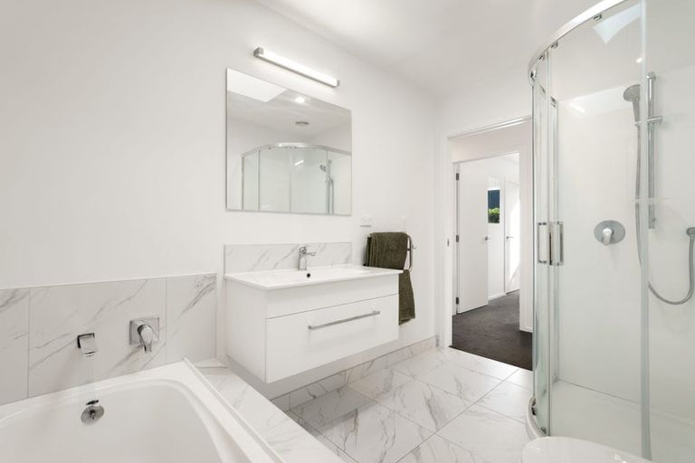 Photo of property in 24 Dignity Street, Papakura, 2110