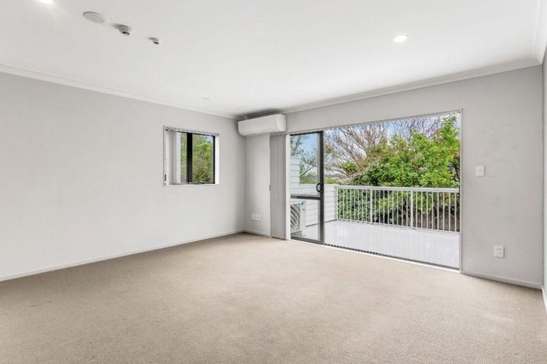 Photo of property in 11/46 Carlos Drive, Flat Bush, Auckland, 2016