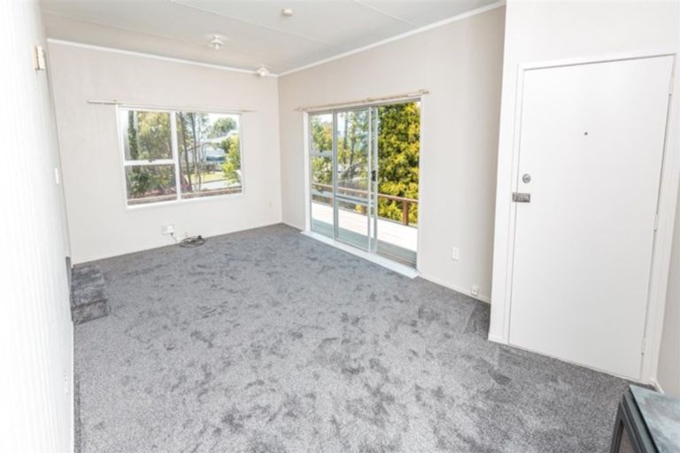 Photo of property in 18 Sequoia Crescent, Owhata, Rotorua, 3010