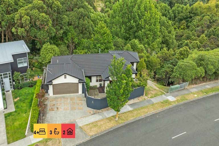 Photo of property in 40 Ruapehu Drive, Fitzherbert, Palmerston North, 4410