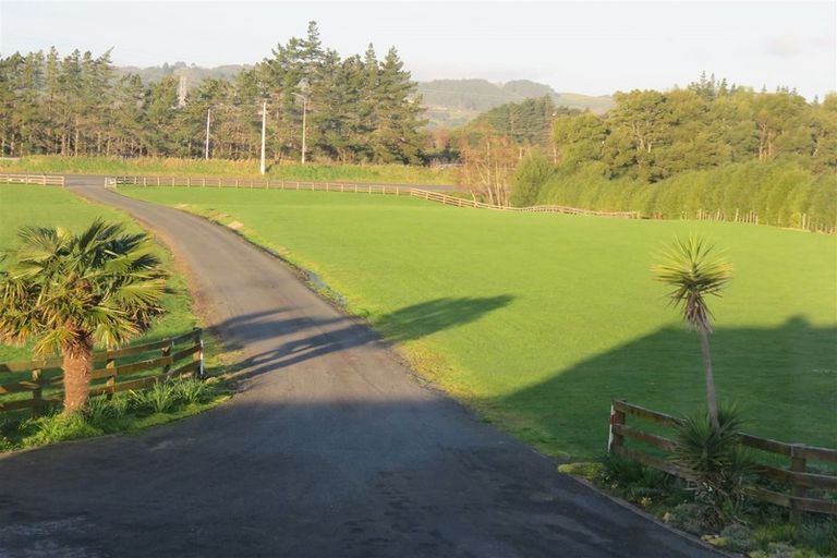 Photo of property in 613 Great South Road, Runciman, Drury, 2578