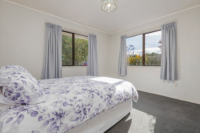 Photo of property in 72 Fraser Drive, Feilding, 4702