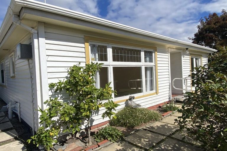 Photo of property in 8 Kahu Road, Riccarton, Christchurch, 8041