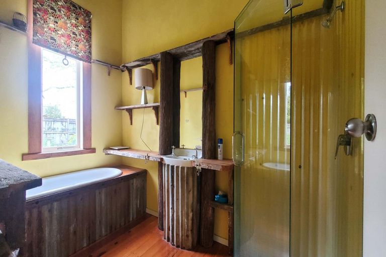 Photo of property in 272 Waihoehoe Road, Drury, 2577