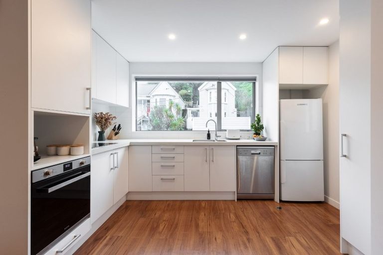 Photo of property in 6/24 Princess Terrace, Newtown, Wellington, 6021