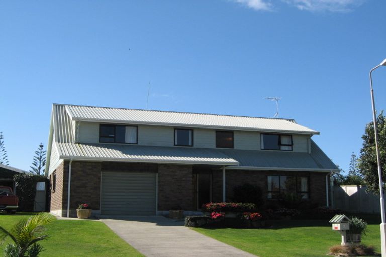 Photo of property in 21 Eruini Street, Ohope, 3121