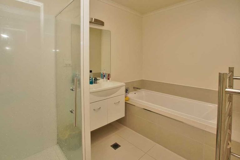 Photo of property in 2/201 Ulster Street, Whitiora, Hamilton, 3200