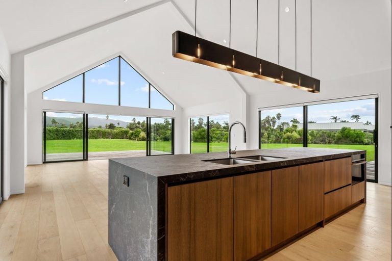 Photo of property in 261 Point Wells Road, Point Wells, 0986