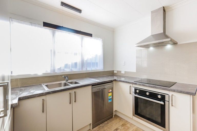 Photo of property in 14 Kingston Street, Awapuni, Palmerston North, 4412