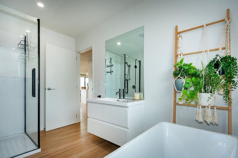 Photo of property in 6 Classic Lane, Rolleston, 7614