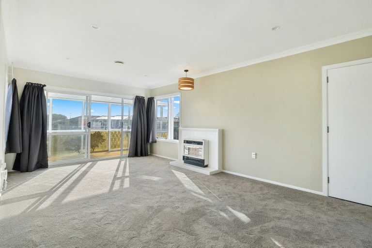 Photo of property in 14 Ferguson Street, Levin, 5510