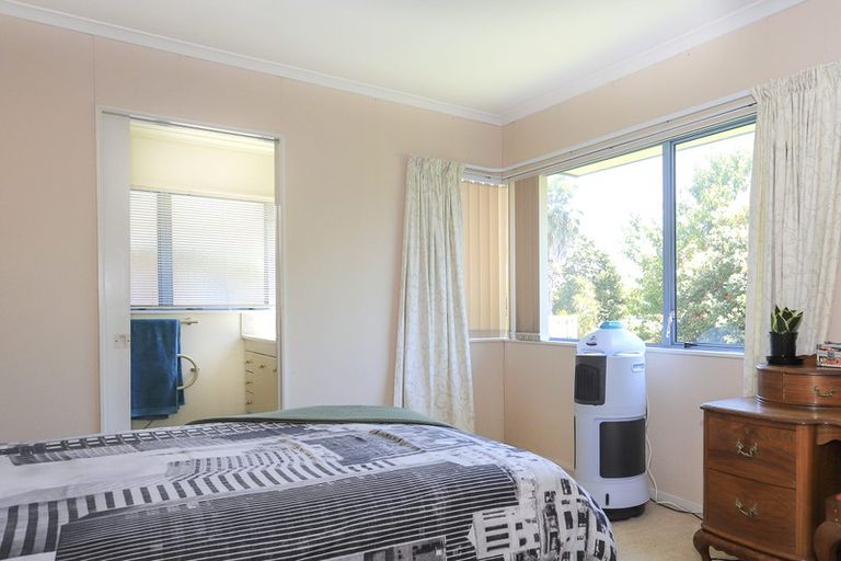 Photo of property in 25 Meadowviews Drive, Welcome Bay, Tauranga, 3112