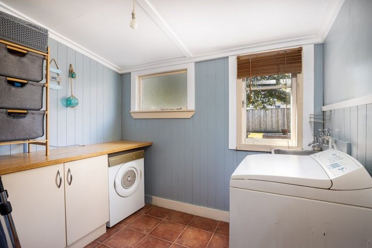 Photo of property in 7 Henui Street, Strandon, New Plymouth, 4312