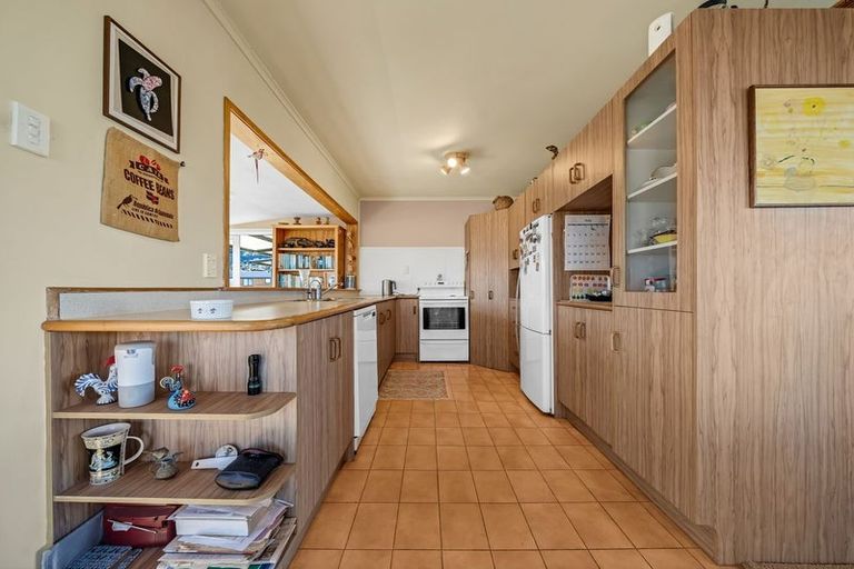 Photo of property in 22 Aputa Avenue, Te Puru, Thames, 3575