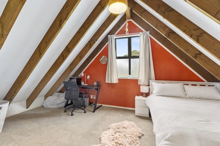 Photo of property in 3/49 Ranui Terrace, Tawa, Wellington, 5028