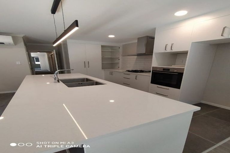 Photo of property in 28 Combat Street, Papakura, 2110