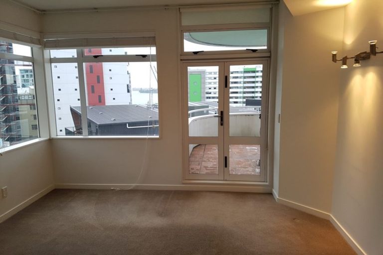 Photo of property in Seaview Apartments, 9d/4 Short Street, Auckland Central, Auckland, 1010
