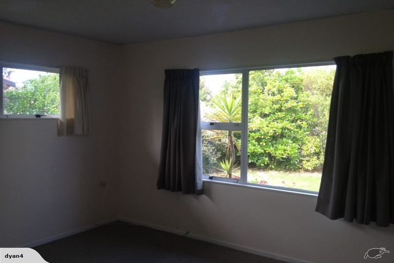 Photo of property in 6 Sutton Avenue, Clive, 4102