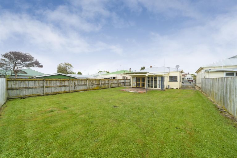Photo of property in 221 Ferguson Street, Palmerston North, 4410