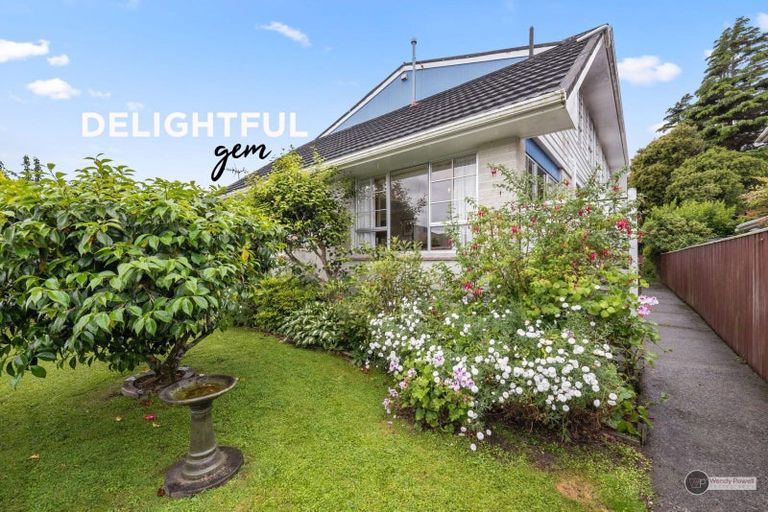 Photo of property in 28 Saint Columbans Grove, Boulcott, Lower Hutt, 5010