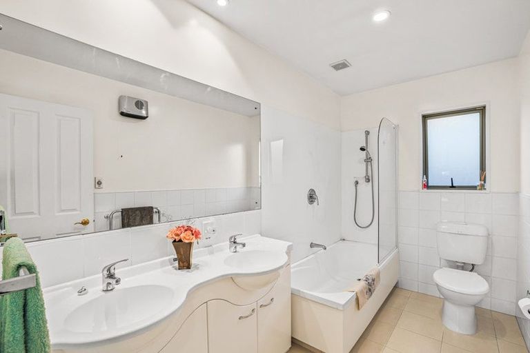 Photo of property in 12 Locarno Street, Opawa, Christchurch, 8023