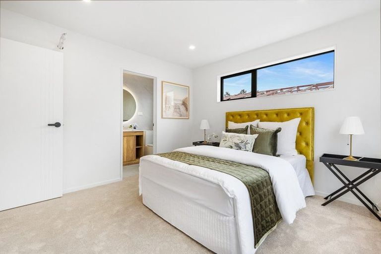 Photo of property in 17 Cordyline Street, Westgate, 0814