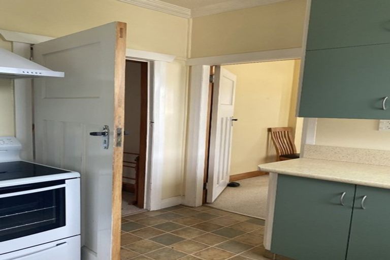 Photo of property in 17c Huatoki Street, Vogeltown, New Plymouth, 4310