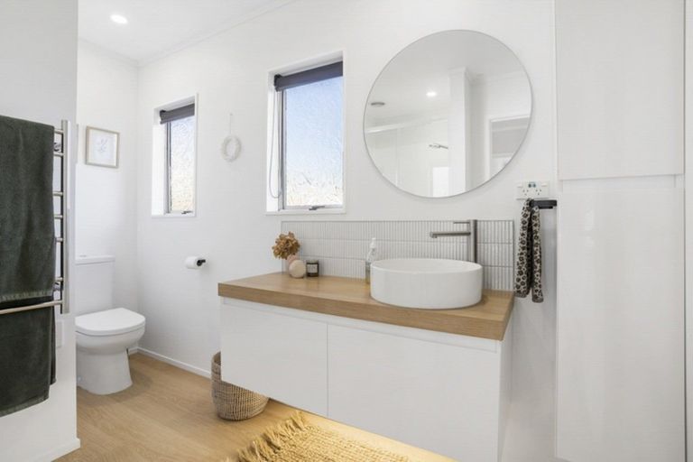 Photo of property in 111 Wattle Place, Whangamata, 3620