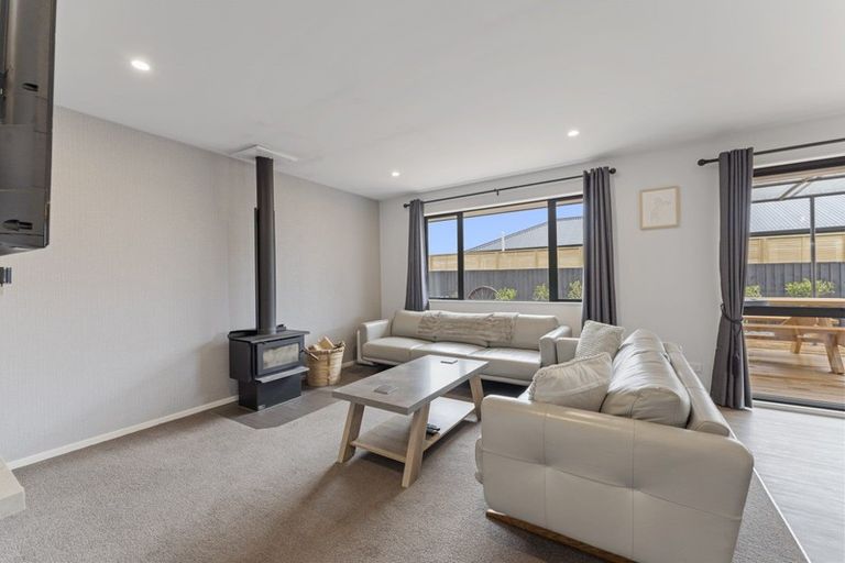 Photo of property in 4 Fearne Drive, Woodend, 7610