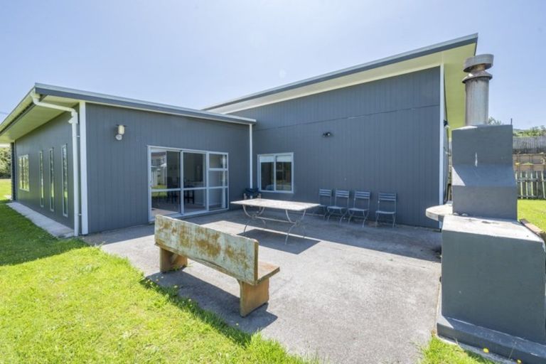 Photo of property in 38 Rua Avenue, Waitarere Beach, Levin, 5510
