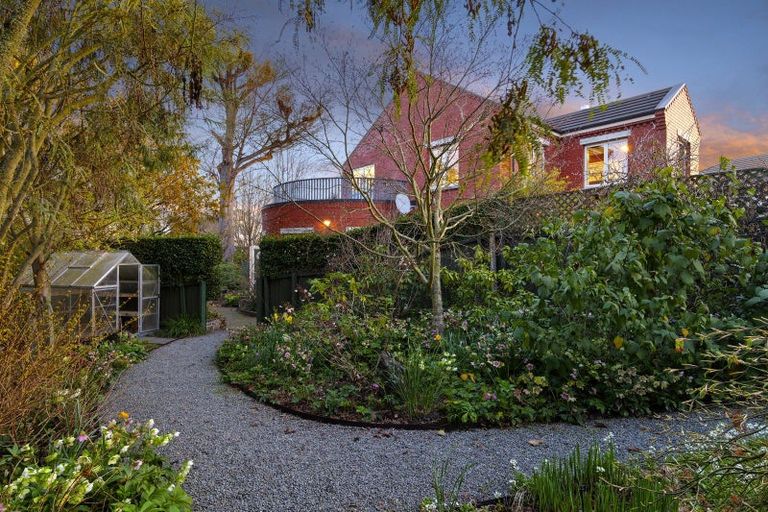 Photo of property in 48 Wai-iti Terrace, Burnside, Christchurch, 8052