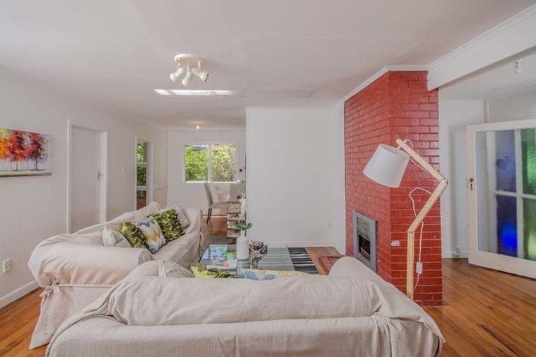 Photo of property in 99 Seabrook Avenue, New Lynn, Auckland, 0600