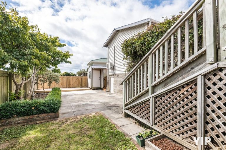 Photo of property in 21 Handyside Street, Tawa, Wellington, 5028