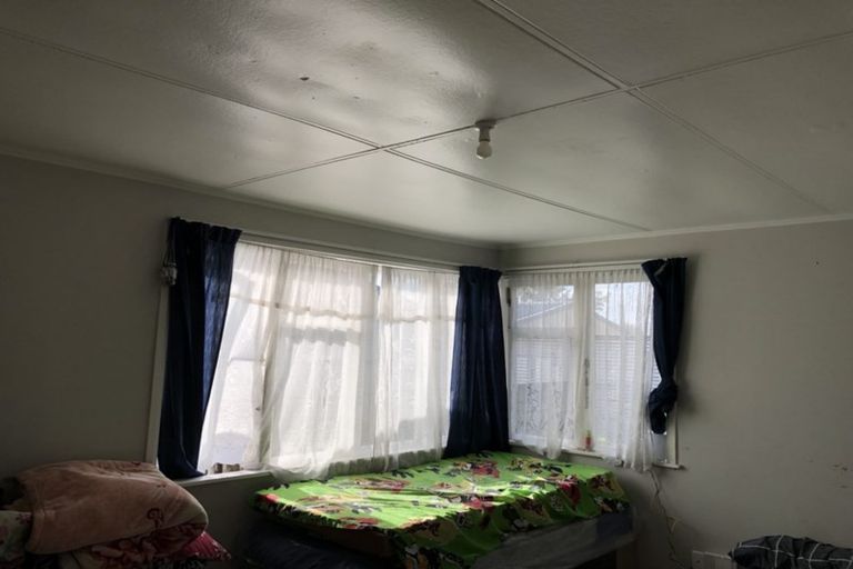 Photo of property in 10 Waipapa Crescent, Otara, Auckland, 2023