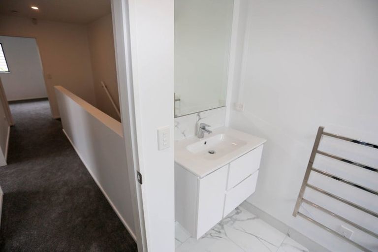 Photo of property in 37b Centennial Avenue, Riccarton, Christchurch, 8041