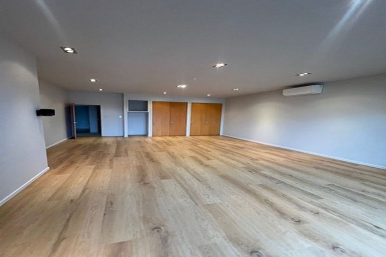 Photo of property in 1/15a Takutai Avenue, Bucklands Beach, Auckland, 2012