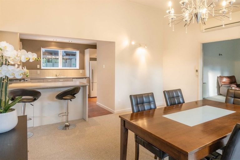 Photo of property in 101b Yaldhurst Road, Sockburn, Christchurch, 8042