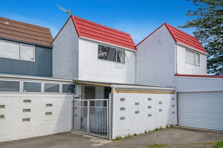 Photo of property in 29k Springs Road, Parakai, 0830