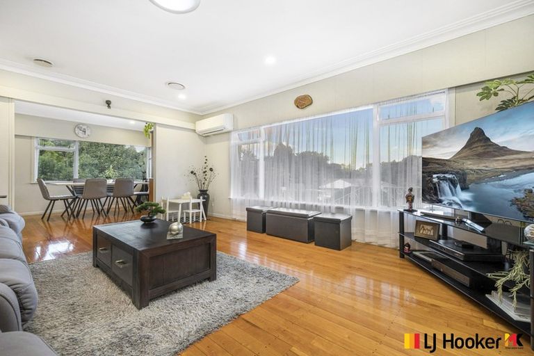 Photo of property in 5 Freshney Place, Hillpark, Auckland, 2102