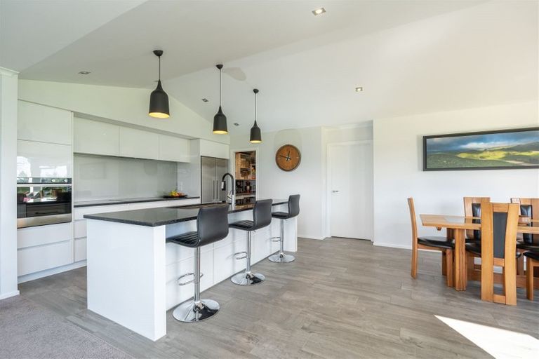 Photo of property in 42c Marshmeadow Road, Newstead, Hamilton, 3286