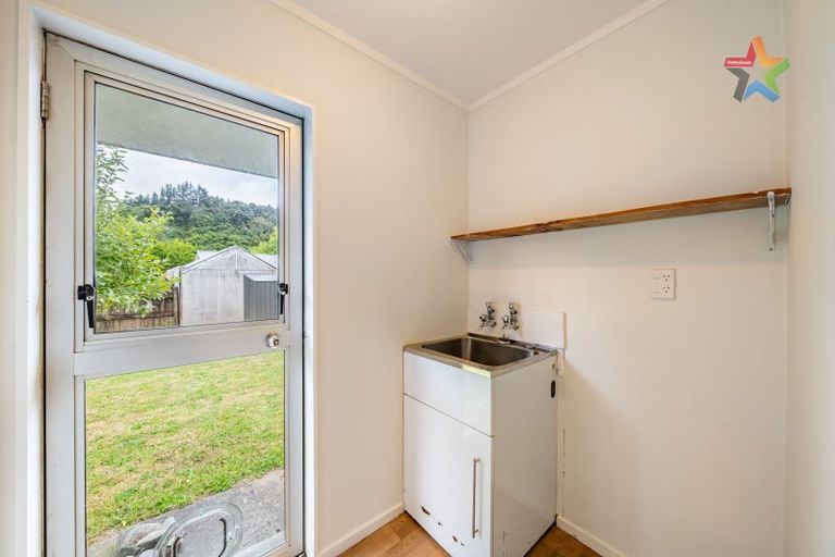 Photo of property in 3 Moonstone Grove, Birchville, Upper Hutt, 5018