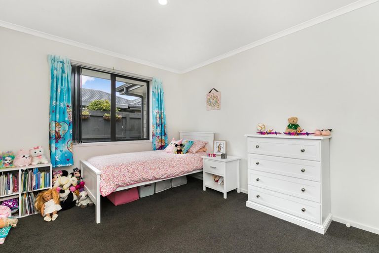 Photo of property in 6 Vivien Place, Patumahoe, Pukekohe, 2679