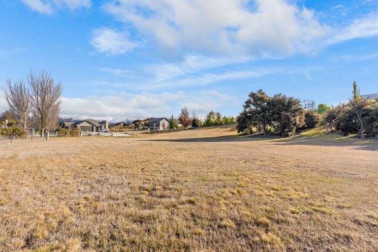 Photo of property in 4 Mount Linton Avenue, Wanaka, 9305
