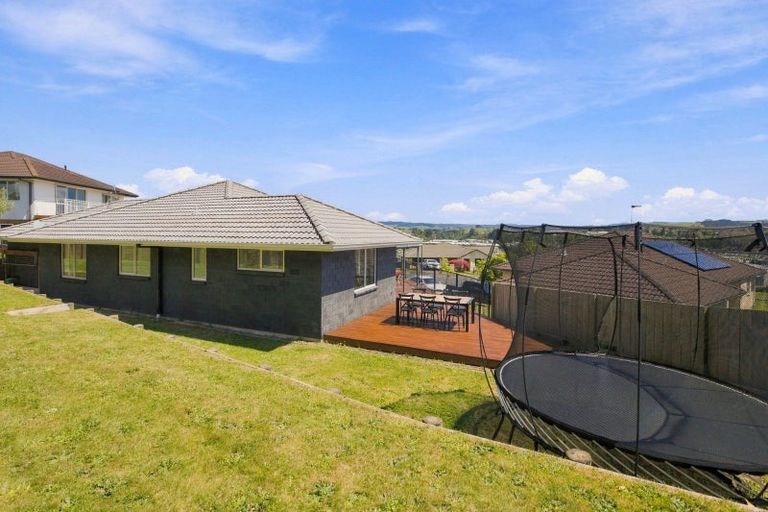 Photo of property in 3 Carex Close, Pyes Pa, Tauranga, 3112
