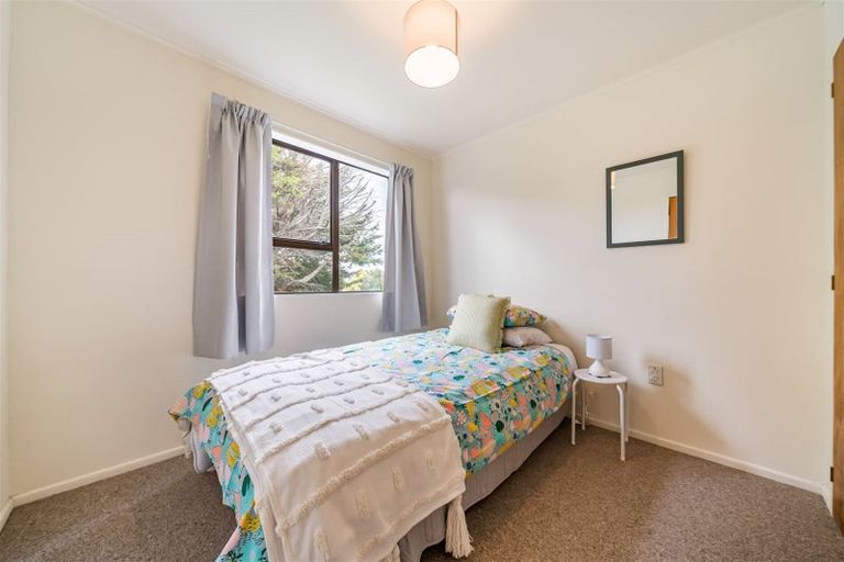 Photo of property in 9 Tregony Place, Camborne, Porirua, 5026