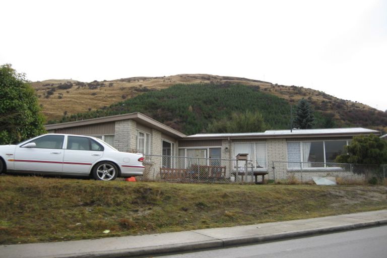 Photo of property in 28 Stewart Street, Frankton, Queenstown, 9300