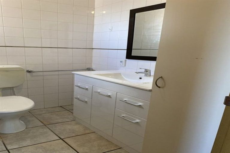 Photo of property in 14c George Street, Riccarton, Christchurch, 8041