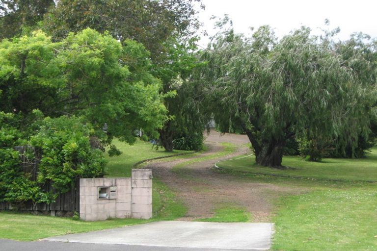 Photo of property in 893 Whangaparaoa Road, Manly, Whangaparaoa, 0930