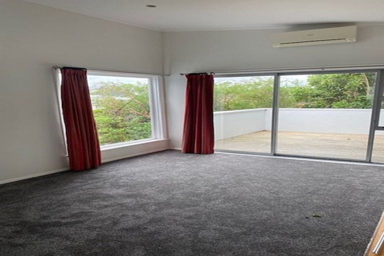 Photo of property in 145 Karepa Street, Brooklyn, Wellington, 6021