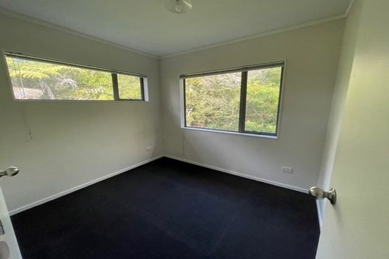 Photo of property in 7 Mirage Place, Beach Haven, Auckland, 0626